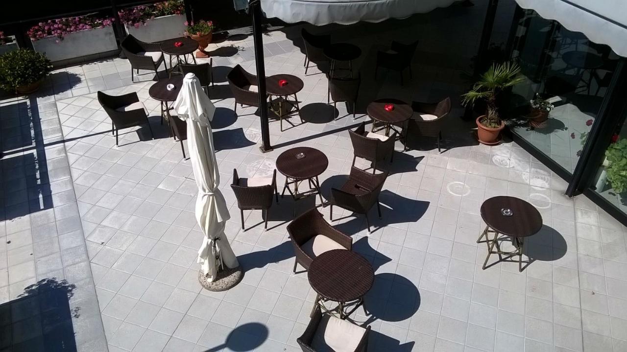 Hotel Du Parc Атри Экстерьер фото