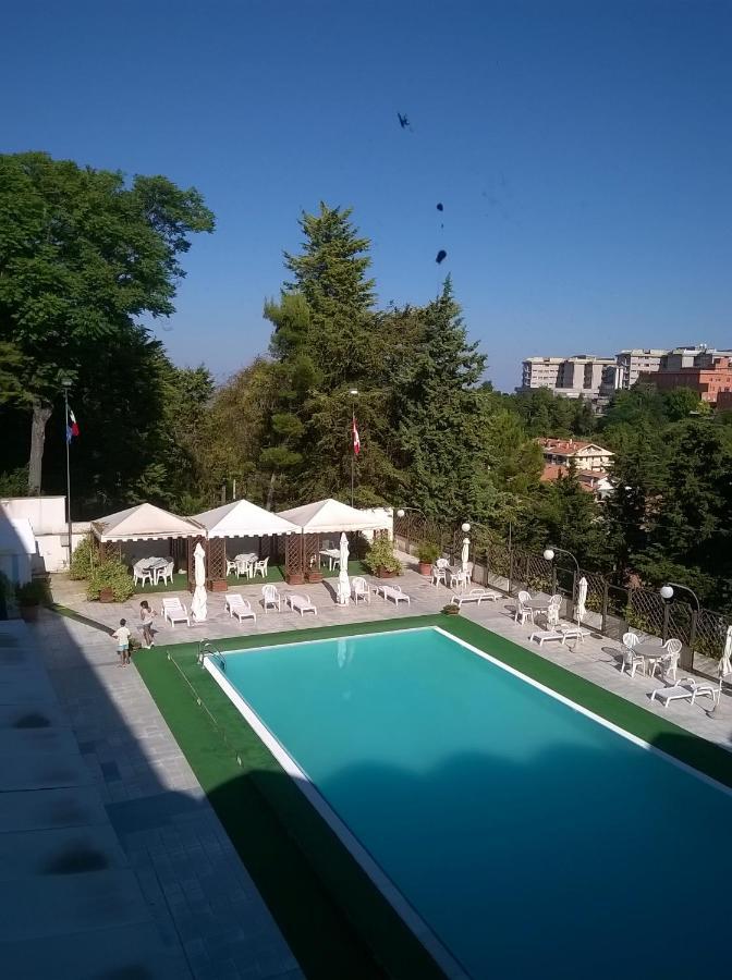 Hotel Du Parc Атри Экстерьер фото