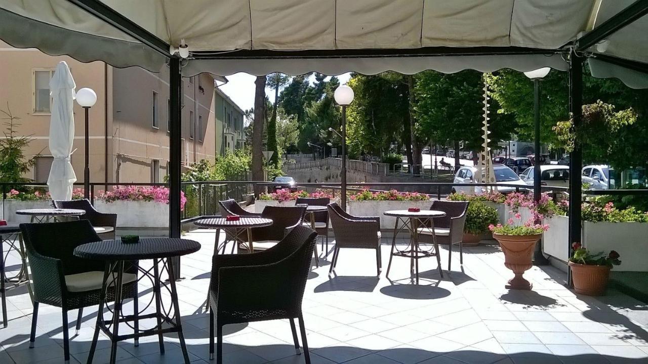 Hotel Du Parc Атри Экстерьер фото