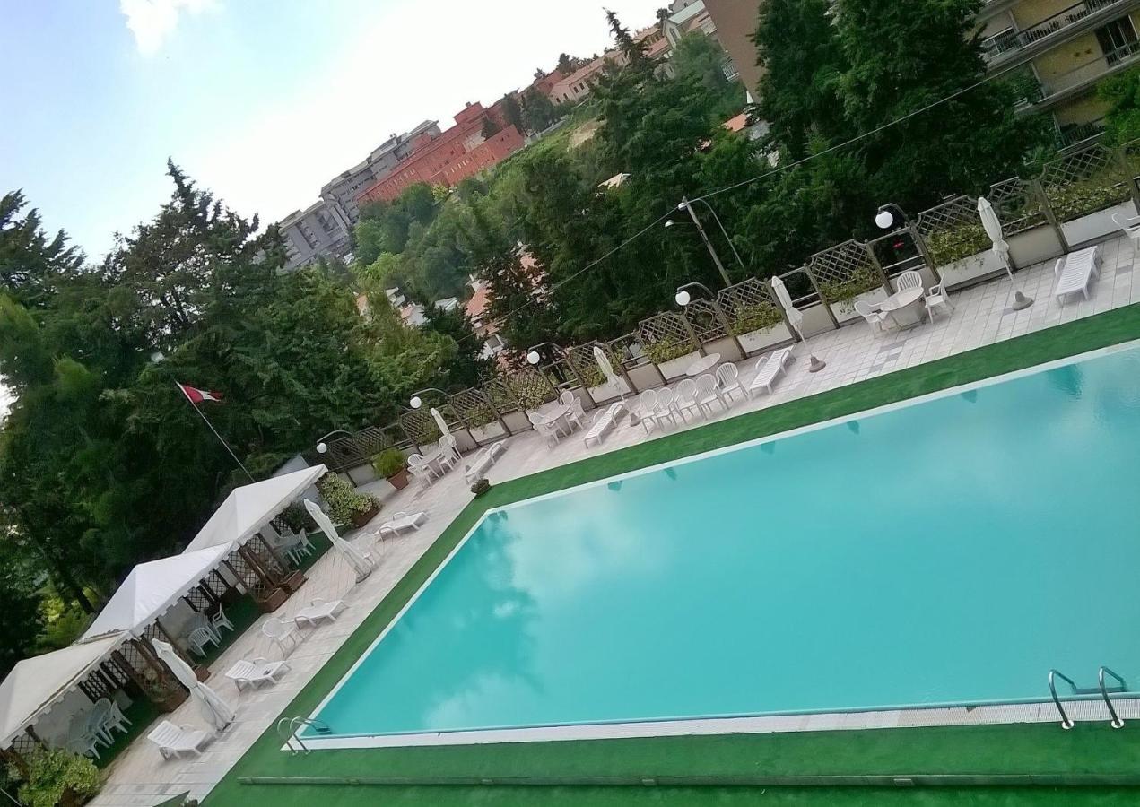 Hotel Du Parc Атри Экстерьер фото